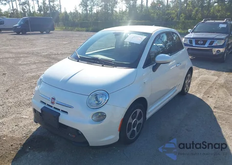 2017 Fiat 500E Battery Electric из США, поврежденный, VIN 3C3CFFGE7HT543977